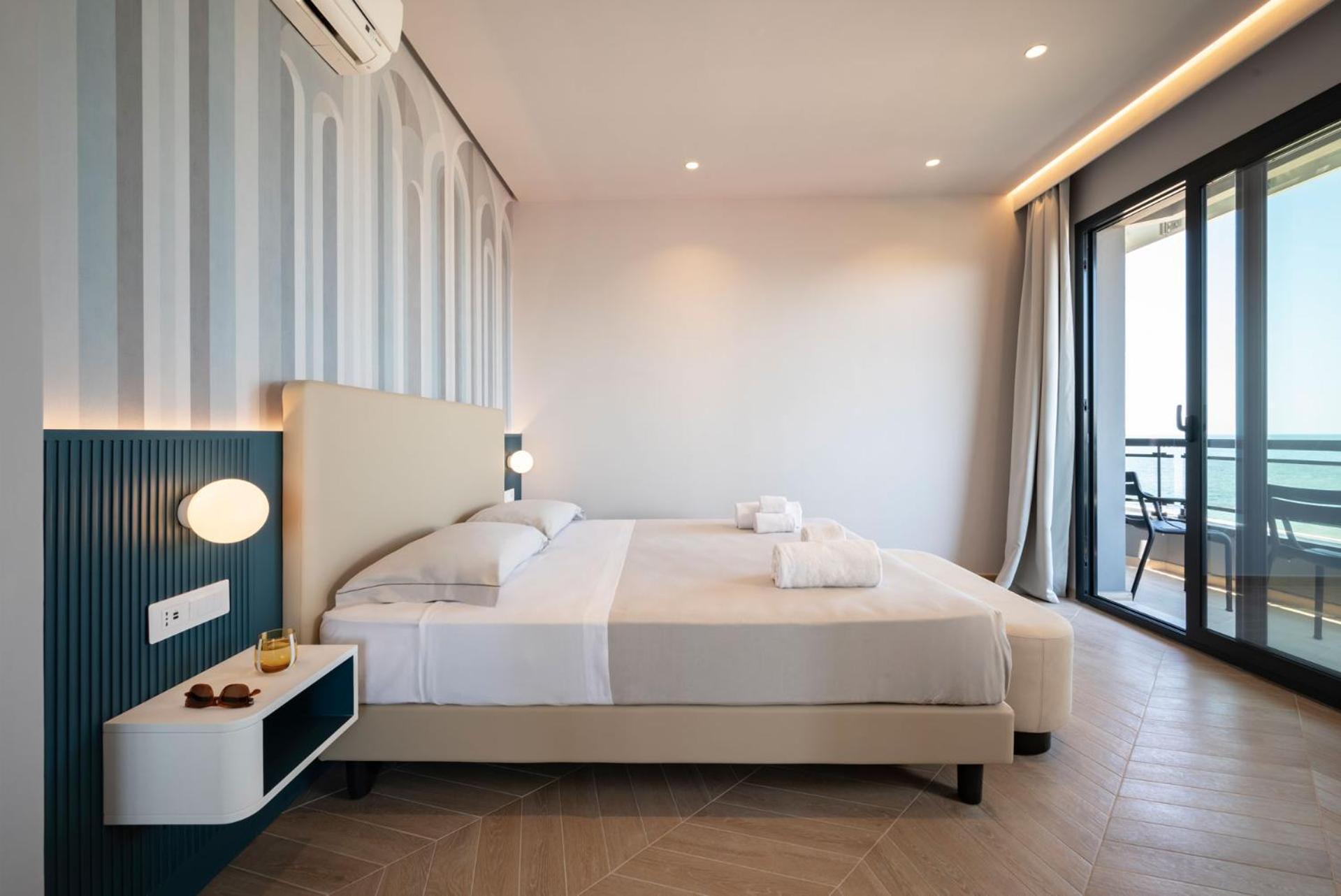 Hotel Playa Suite Fano Zewnętrze zdjęcie