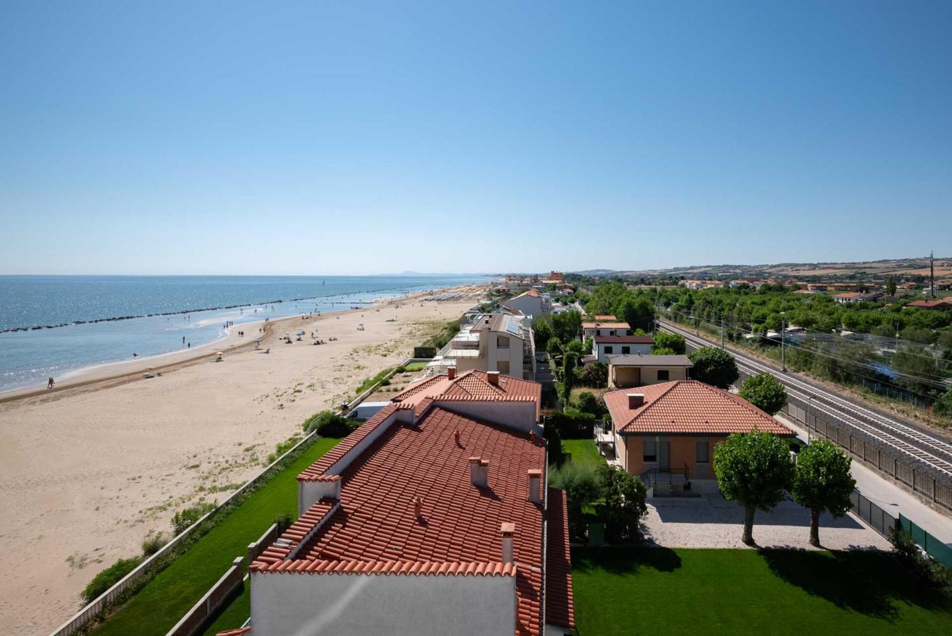 Hotel Playa Suite Fano Zewnętrze zdjęcie